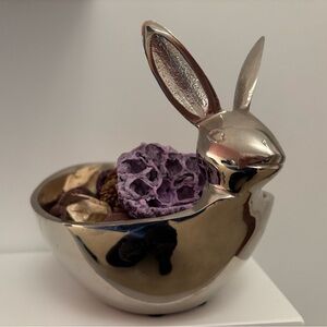 Bunny Rabbit metal serving bowl with potpourri - used once! Great gift!